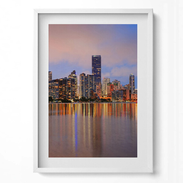 Függőleges kép keretben Városi táj vízparti fények