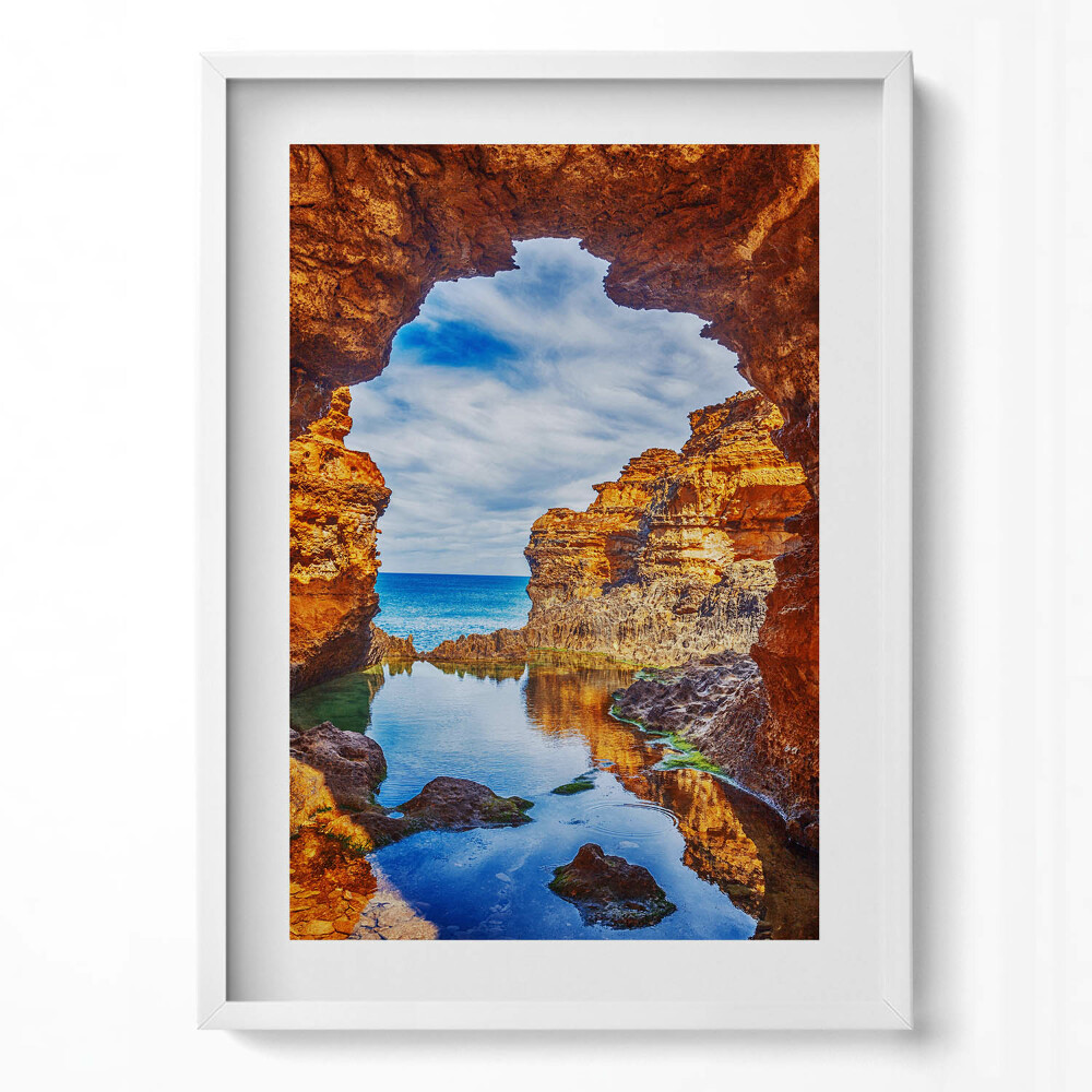 Függőleges kép keretben Tengerparti sziklaalakzat