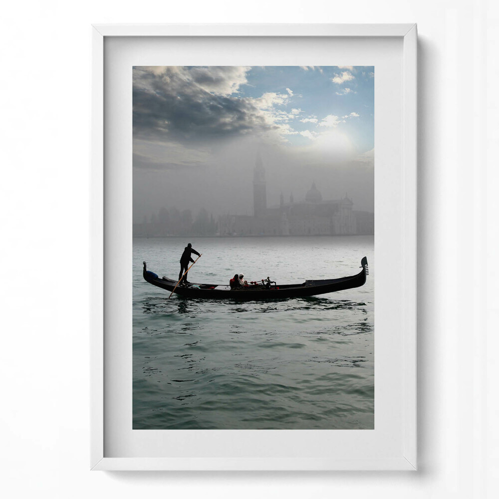 Függőleges kép keretben Gondola a ködös vízen