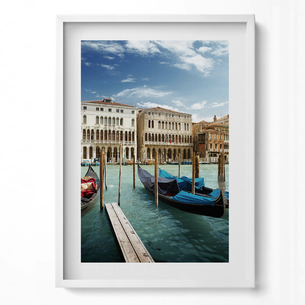 Függőleges kép keretben Velencei csónakok és épületek