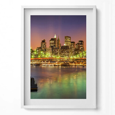 Függőleges kép keretben Éjjeli városi táj híd és fények