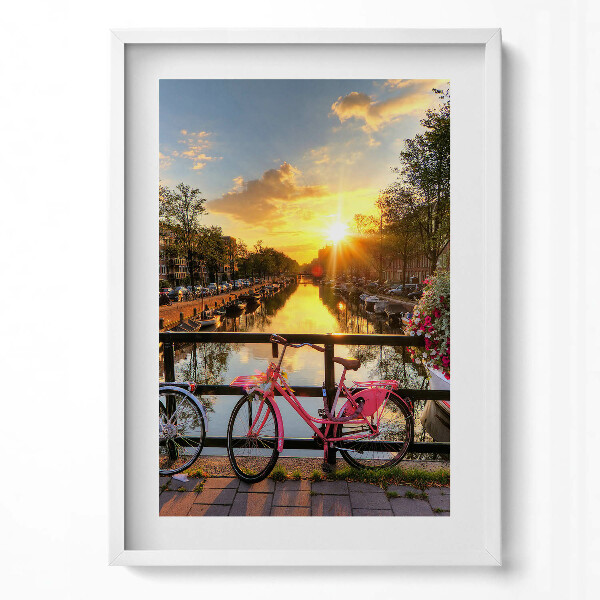 Függőleges kép keretben Naplemente és rózsaszín kerékpár