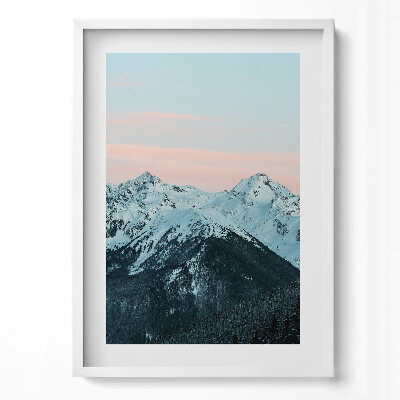 Függőleges kép keretben Havas hegyek naplementében