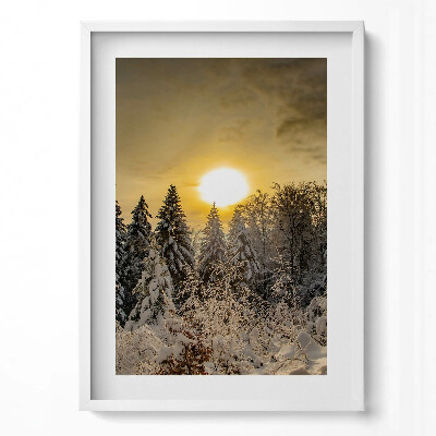 Függőleges kép keretben Téli táj napfelkeltével