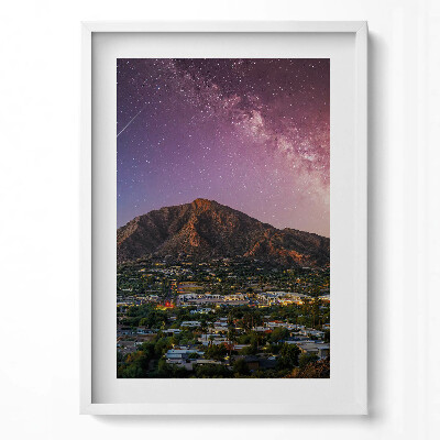 Függőleges kép keretben Csillagos égbolt és hegy