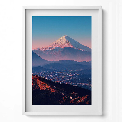 Függőleges kép keretben Hegyek naplementében