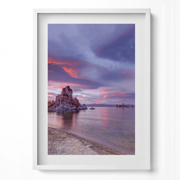 Függőleges kép keretben Tóparti szikla naplemente színei