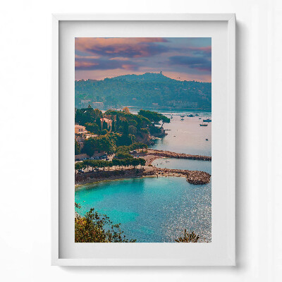 Függőleges kép keretben Tengerparti táj hegyekkel