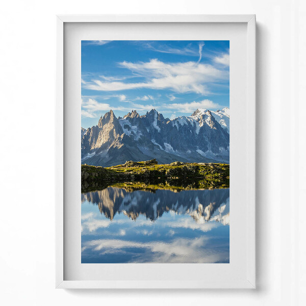 Függőleges kép keretben Hegyek és tükörsima tó