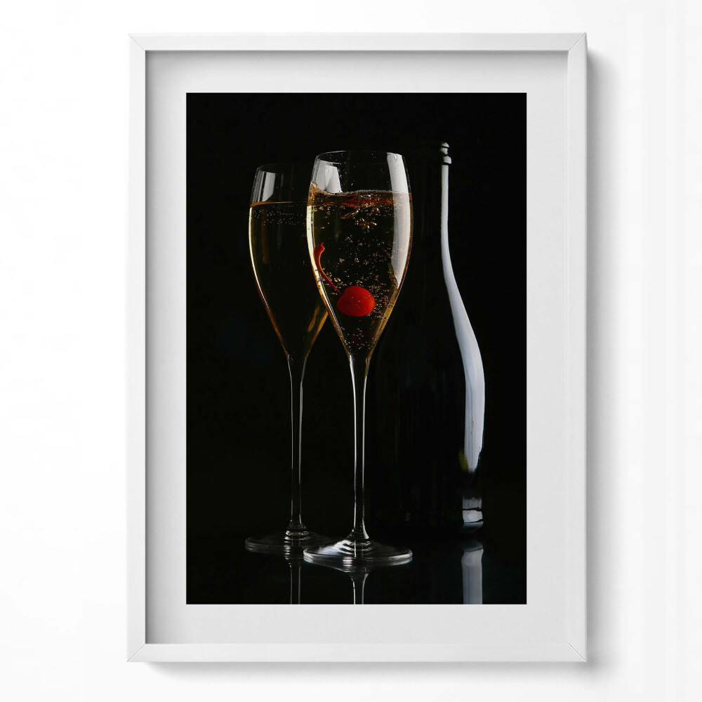 Függőleges kép keretben Két pezsgőspohár és egy palack
