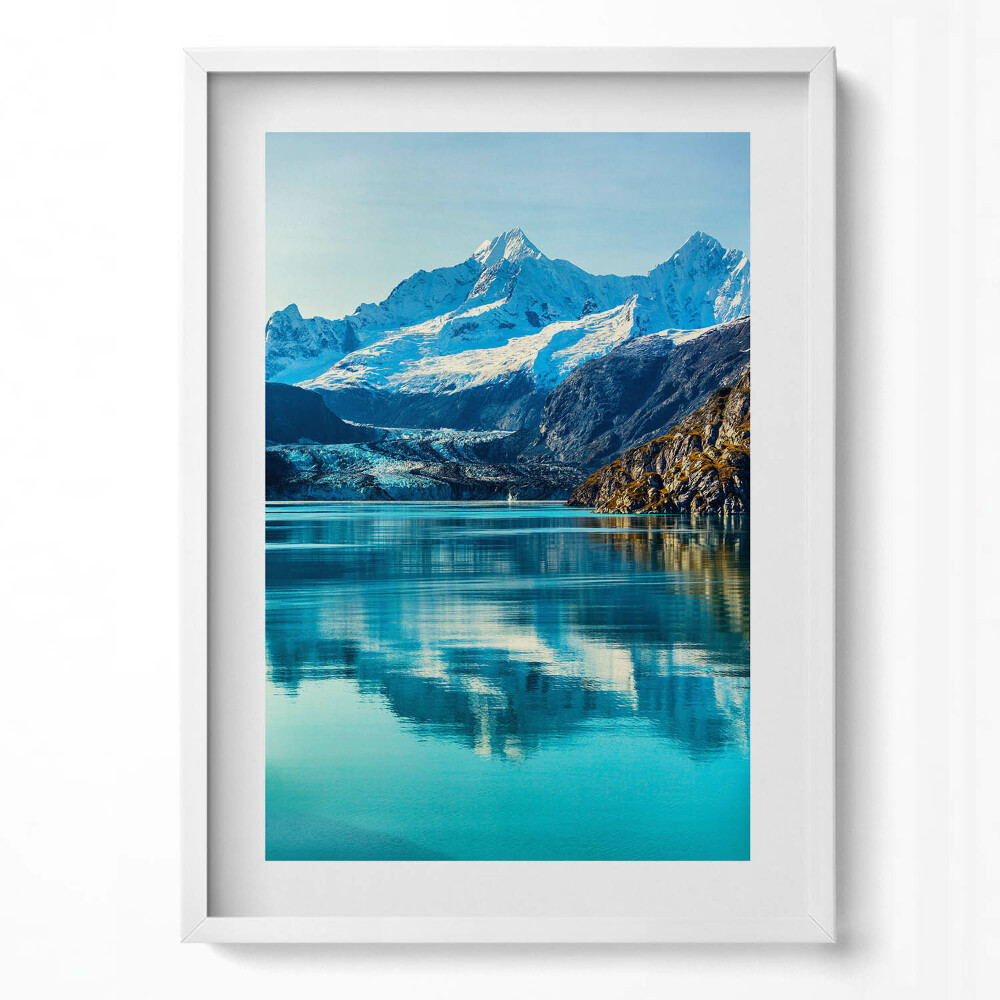 Függőleges kép keretben Havas hegyek tükörsima tó