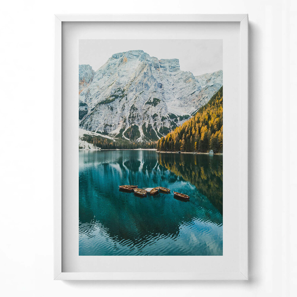 Függőleges kép keretben Hegyek és tükörsima tó