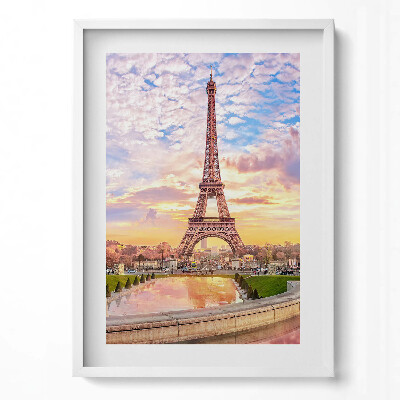 Függőleges kép keretben Eiffel-torony naplementében