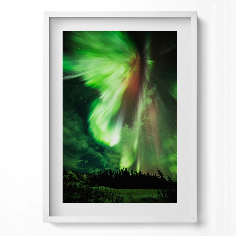 Függőleges kép keretben Északi fény színes fényei