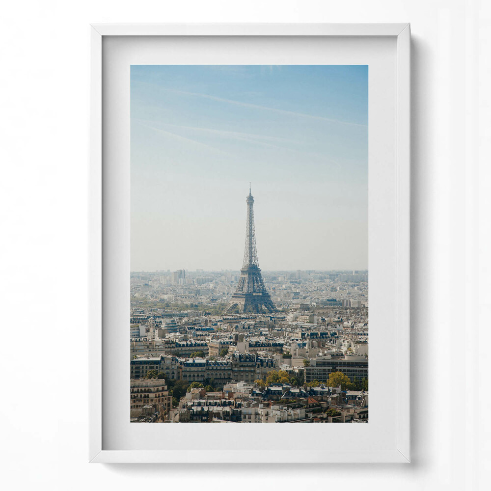 Függőleges kép keretben Eiffel-torony városi tájjal