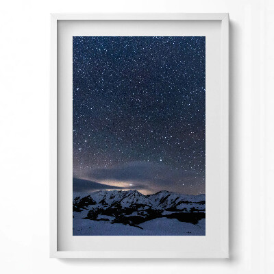 Függőleges kép keretben Csillagos égbolt hegyek felett