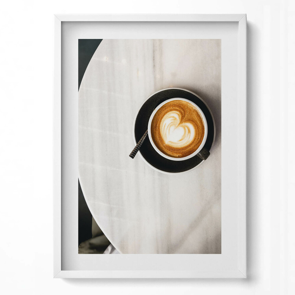Függőleges kép keretben Kávé a márványasztalon