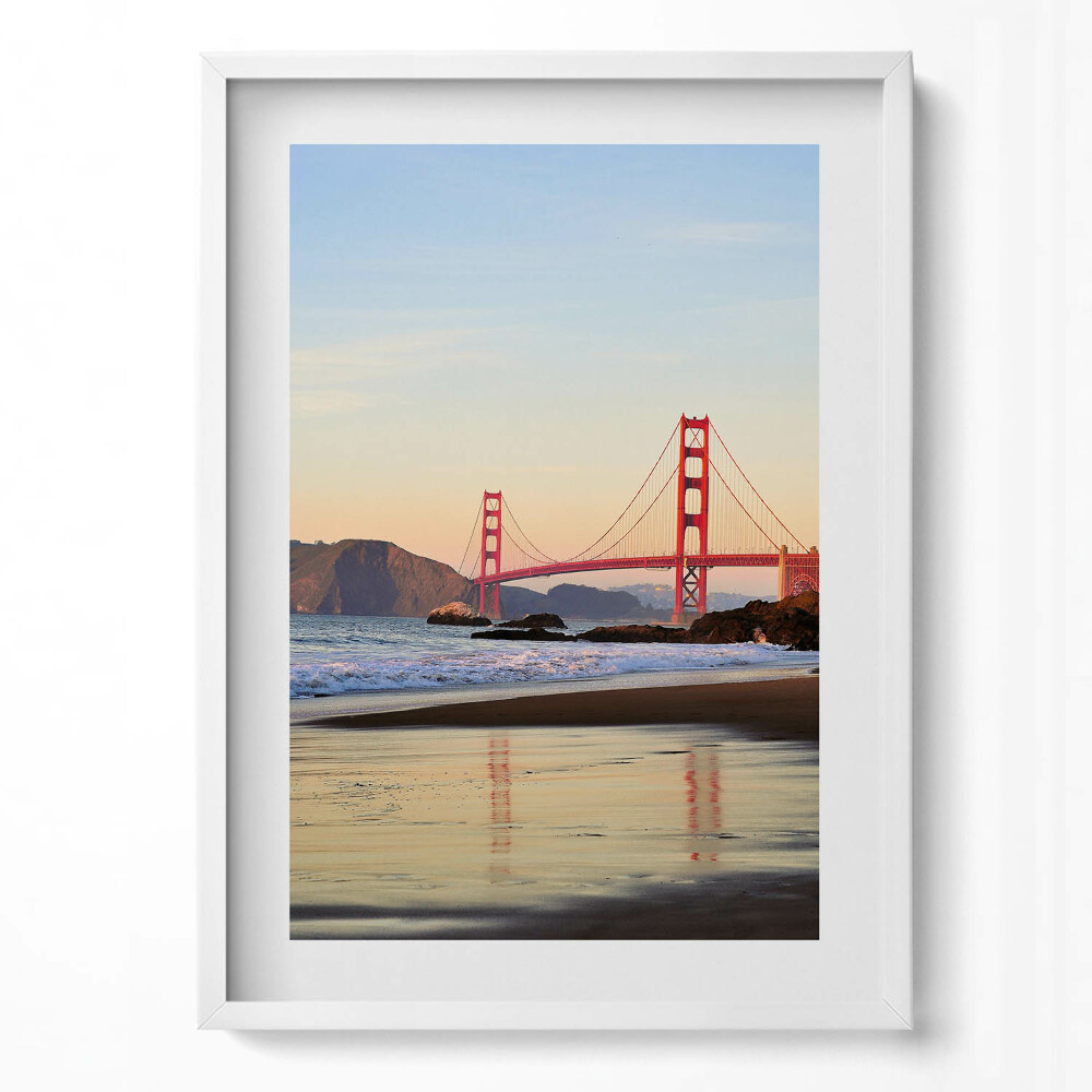 Függőleges kép keretben Aranykapu híd naplementében