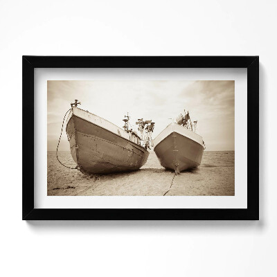 Keretezett kép Két csónak a tengerparton - szepia