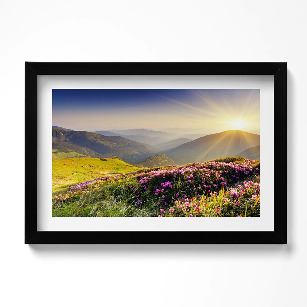 Kép keretben Hegyek és virágos rét