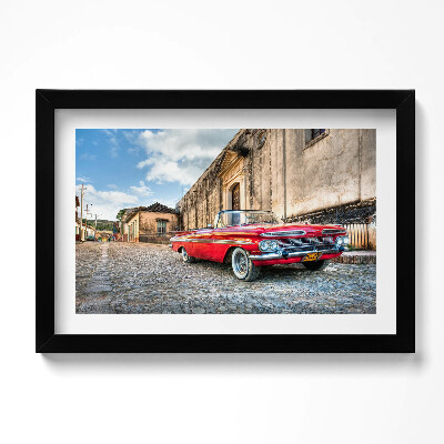 Keretezett kép Vörös öreg autó a kolumbiai kerületben