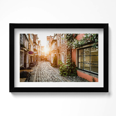 Keretezett kép Olasz utca épületek között