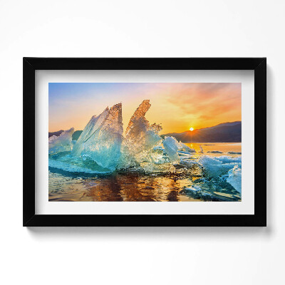 Keretezett kép Jégdarab napfelkeltekor