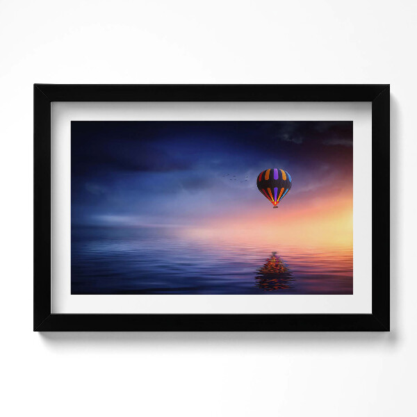 Keretezett kép Ballon a víz felett