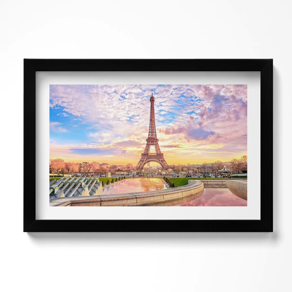 Kép keretben Romantikus kilátás az Eiffel-toronyra Párizsban