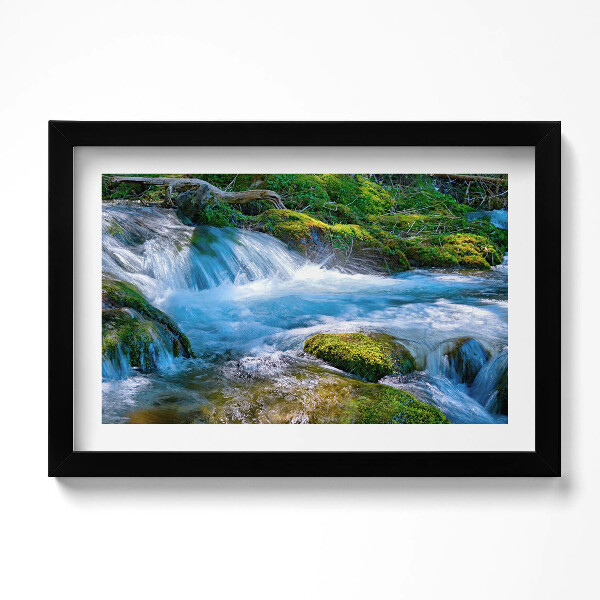 Kép keretben Rohanó patak az erdőben