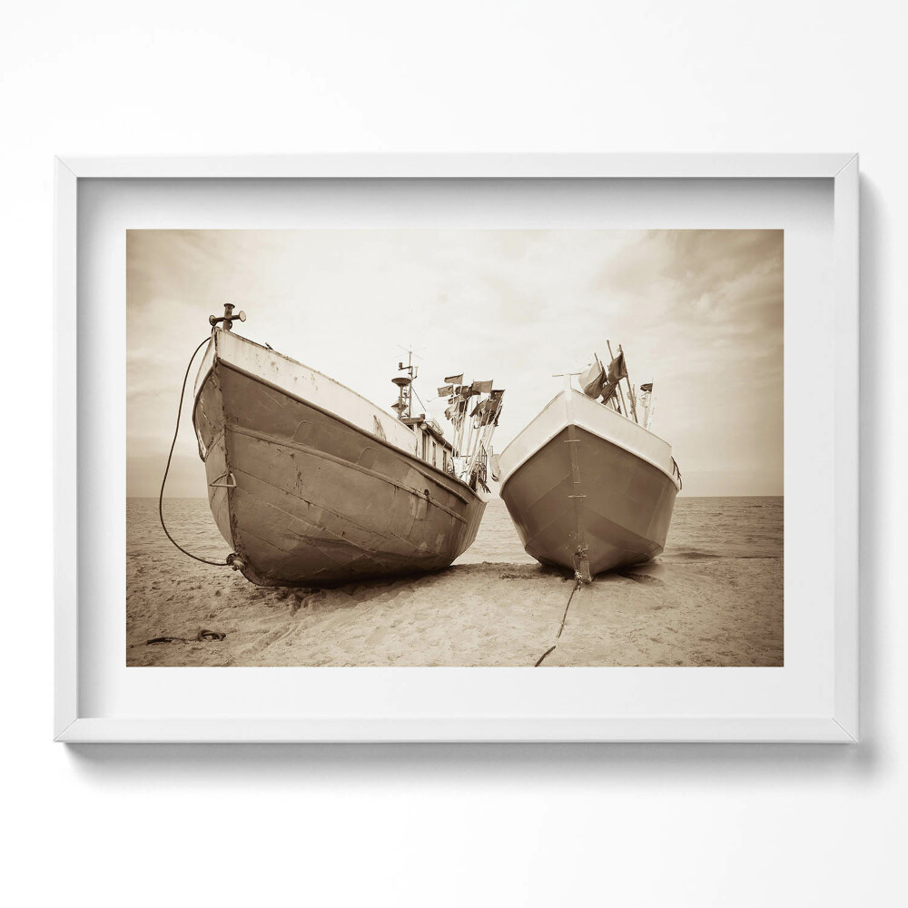 Kép keretben Két régi hajó a parton