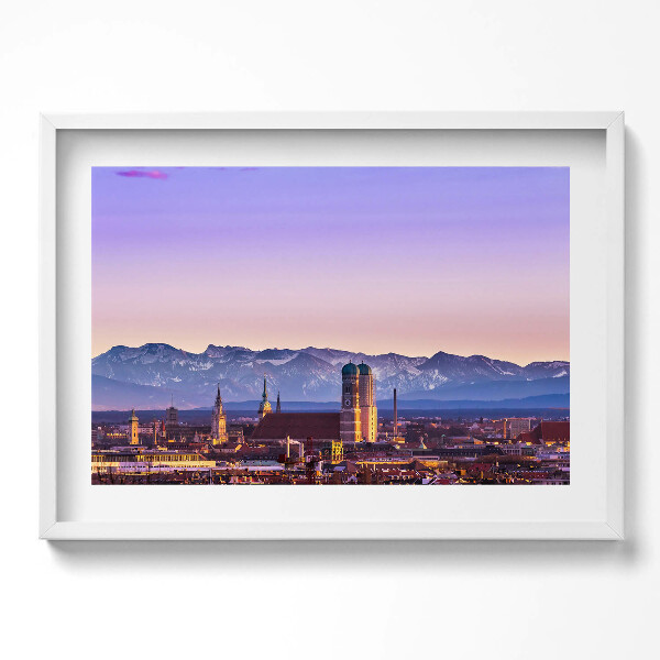 Kép keretben Városi táj hegyek háttérben