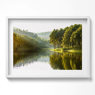 Kép keretben Zöld erdő tükörsima víz