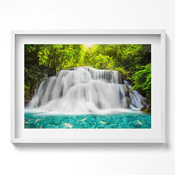 Kép keretben Zöldellő vízesés tükörsima víz
