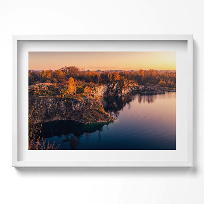 Kép keretben Tó és őszi táj