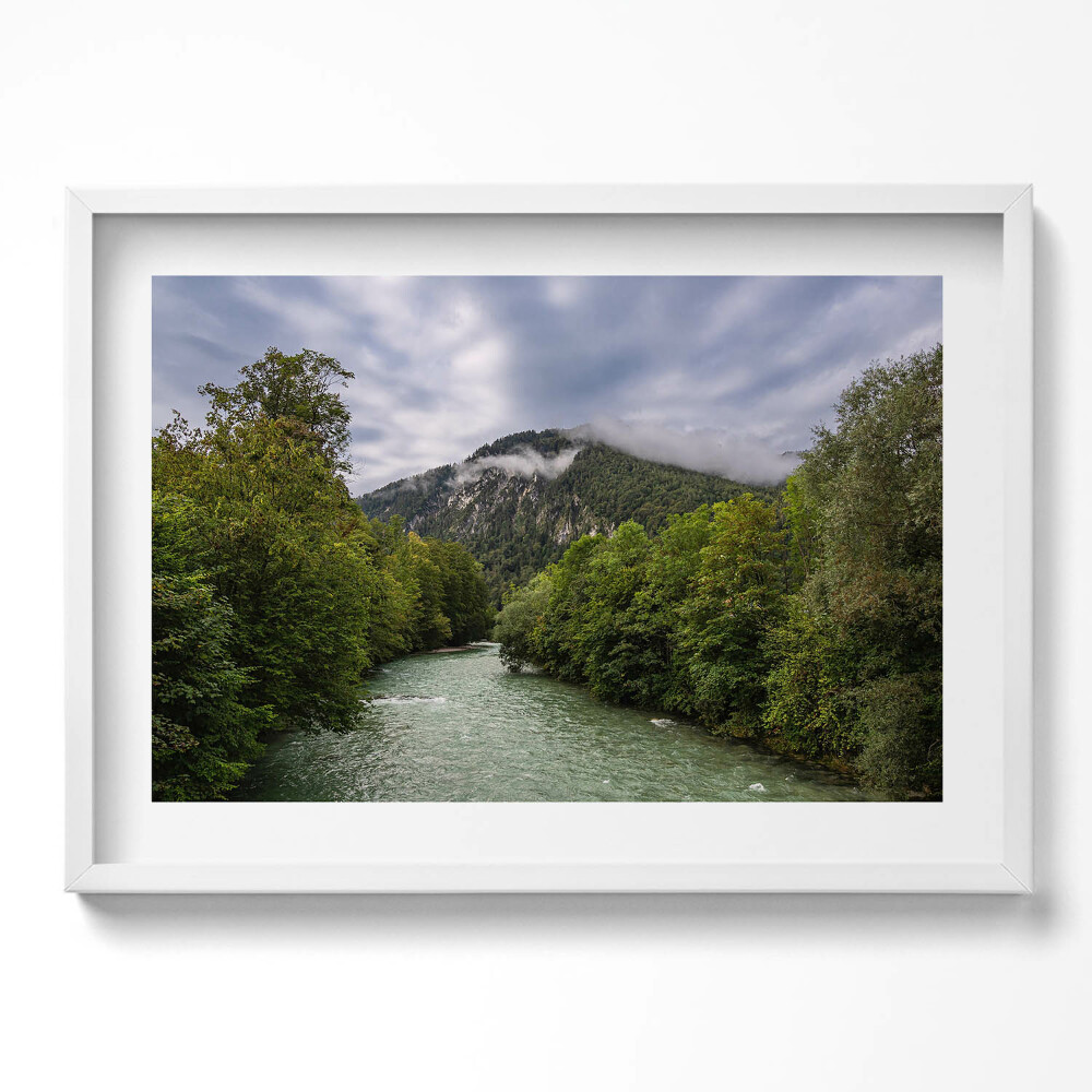 Kép keretben Hegyek és folyó táj