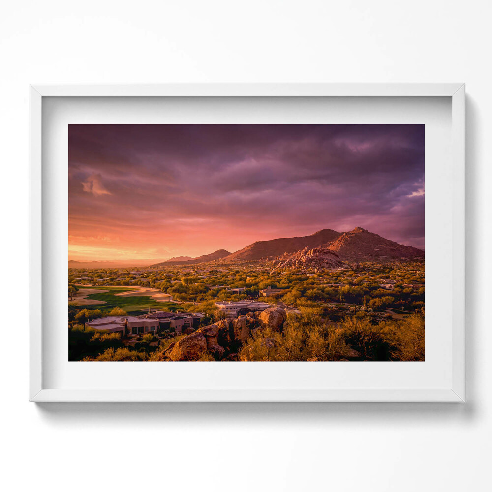 Kép keretben Naplemente a hegyek felett