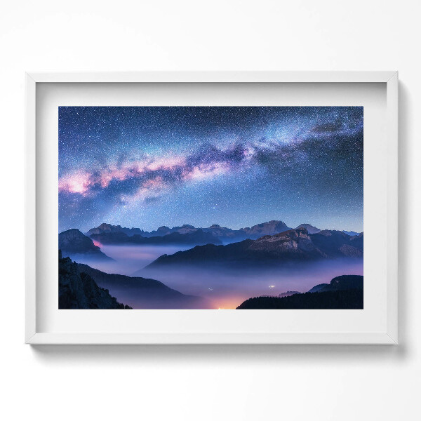 Kép keretben Csillagos égbolt hegyek felett