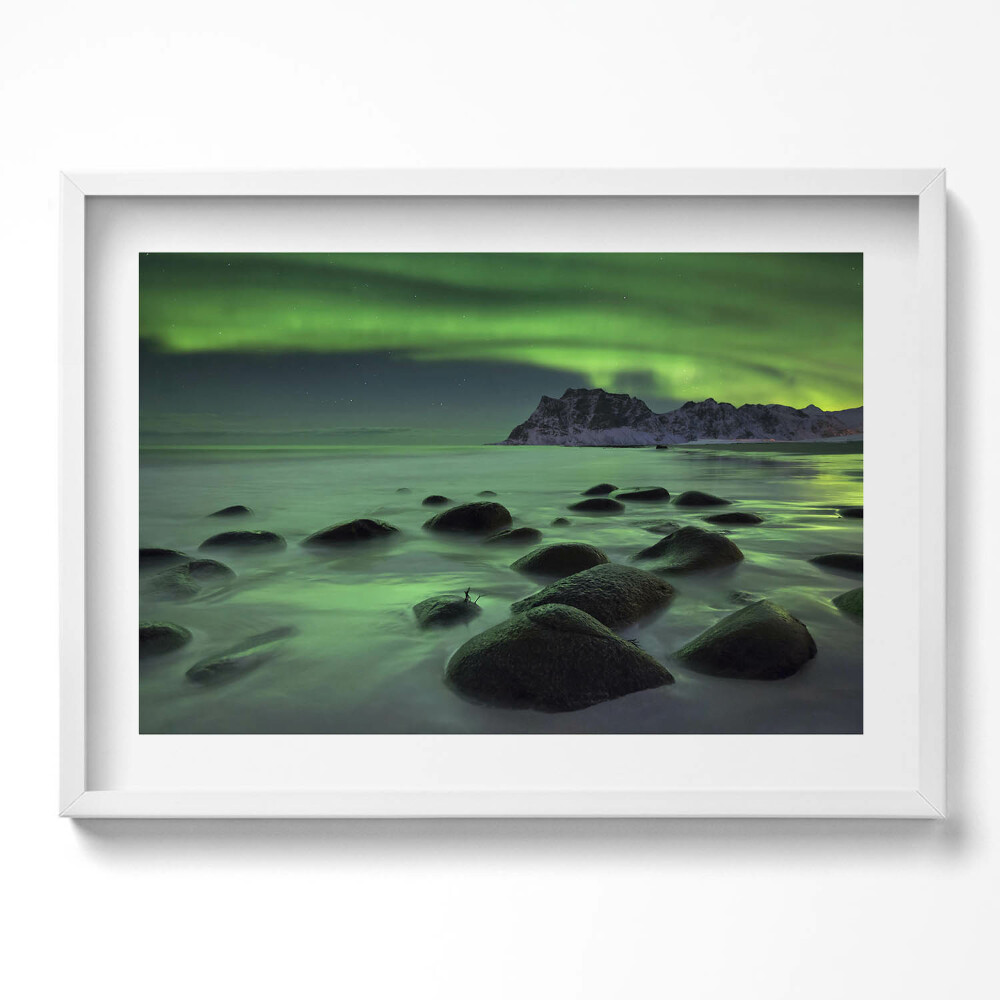 Kép keretben Északi fény és sziklás táj