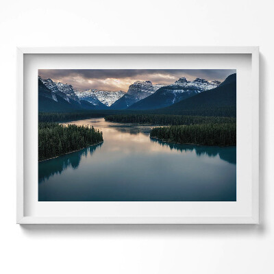 Kép keretben Hegyek és tükörsima víz