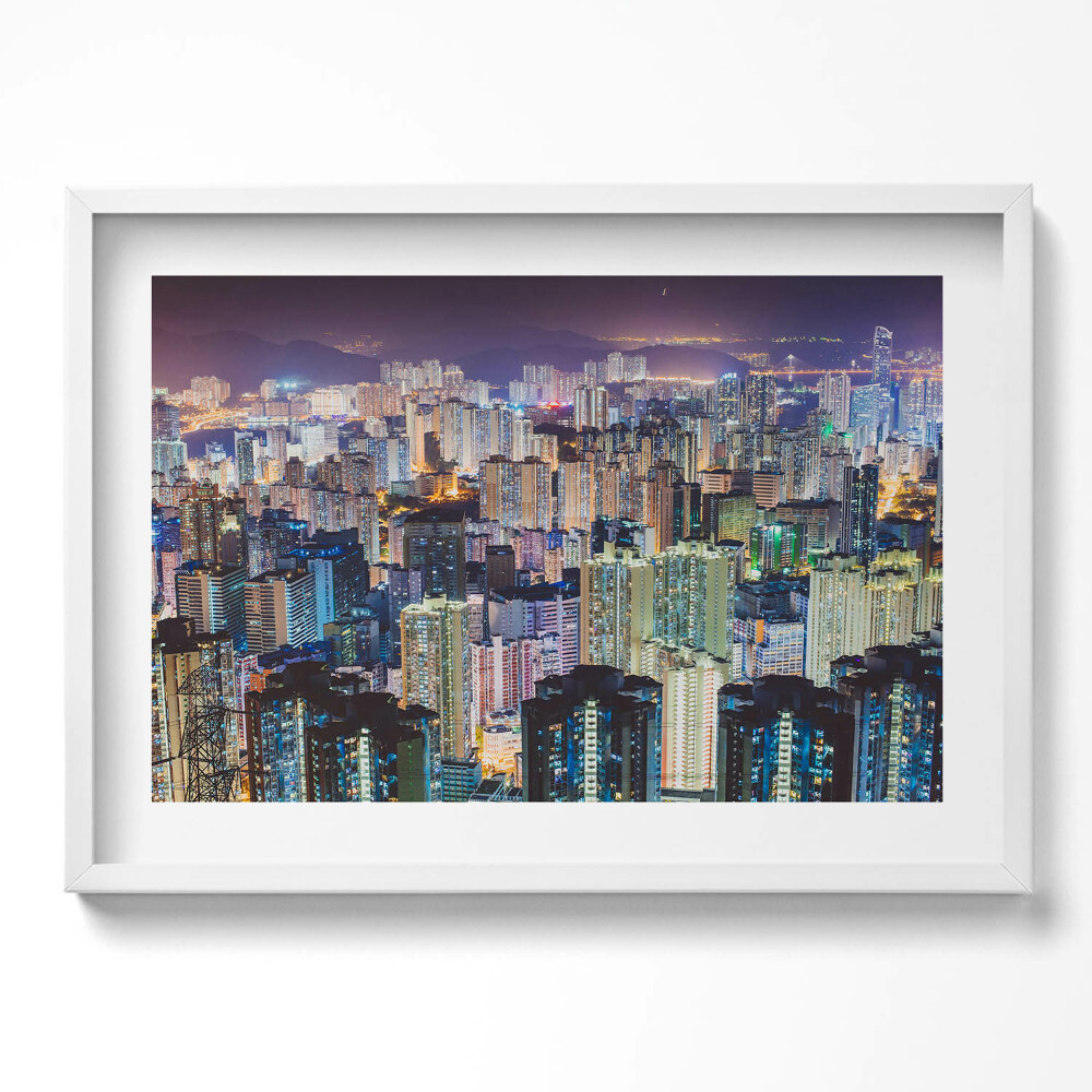 Kép keretben Éjjeli városi táj fényekkel teli