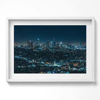 Kép keretben Los Angeles éjszakai városképe
