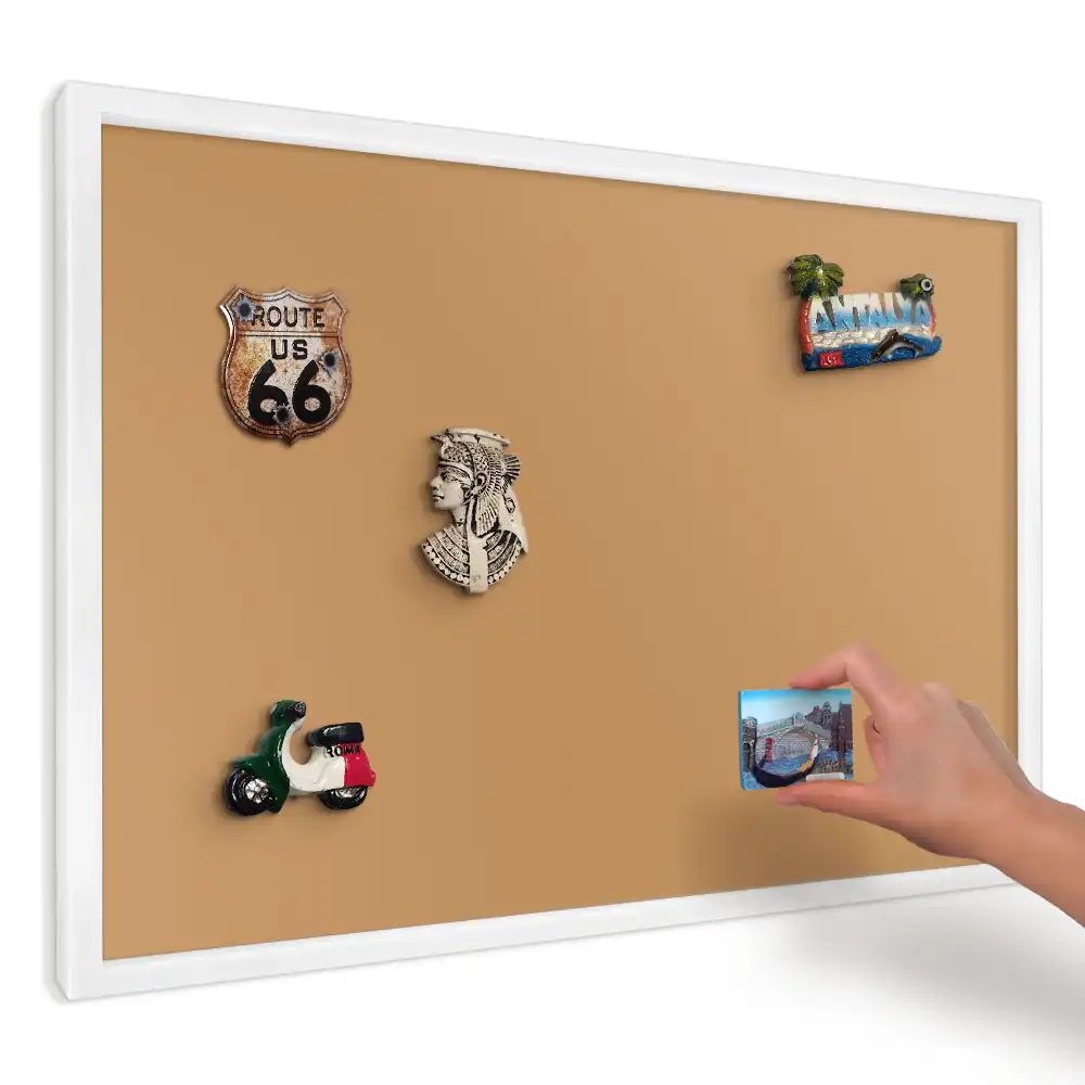 Narancssárga négyzet alakú minimalista nyomtatott mágneses fali tábla