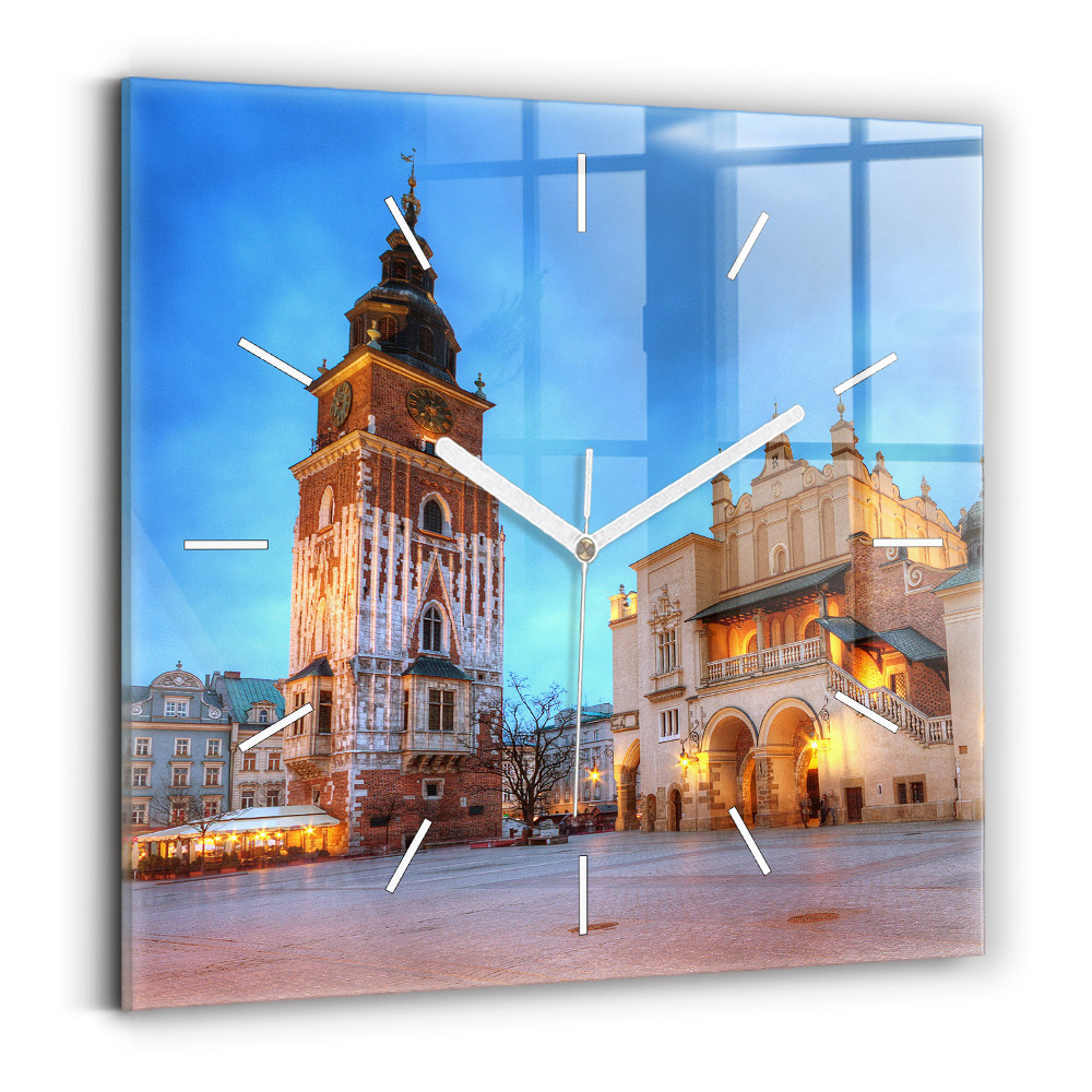 Szögletes üvegóra Krakkó fő piactere