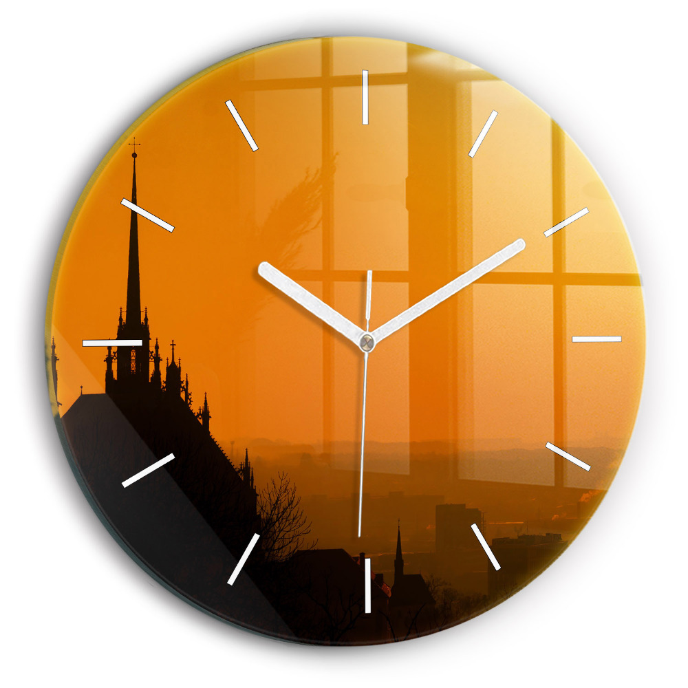 Kerek üvegóra A brünni székesegyház látképe